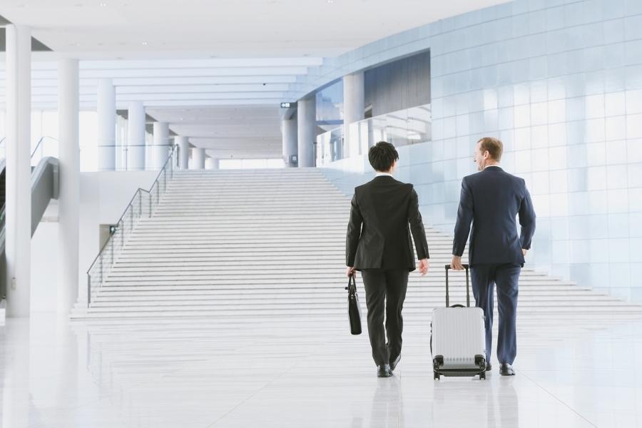 Metade dos viajantes de negócios já contornou as políticas de despesas da empresa