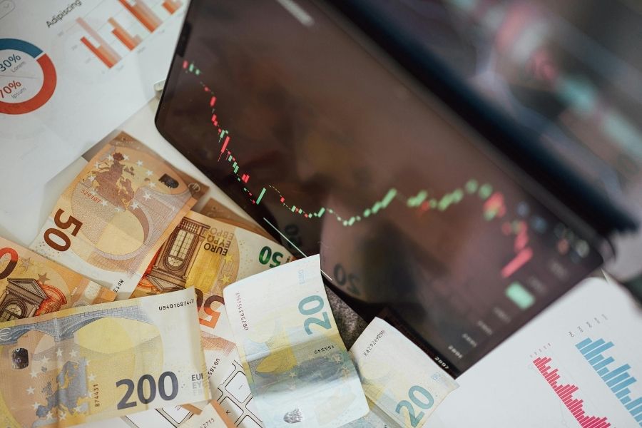 Euro digital: o que é e quando chega às nossas carteiras?