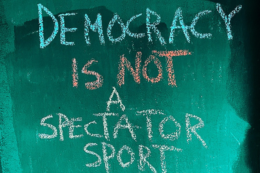 Dia Internacional da Democracia: França em crise e a radiografia política da Europa
